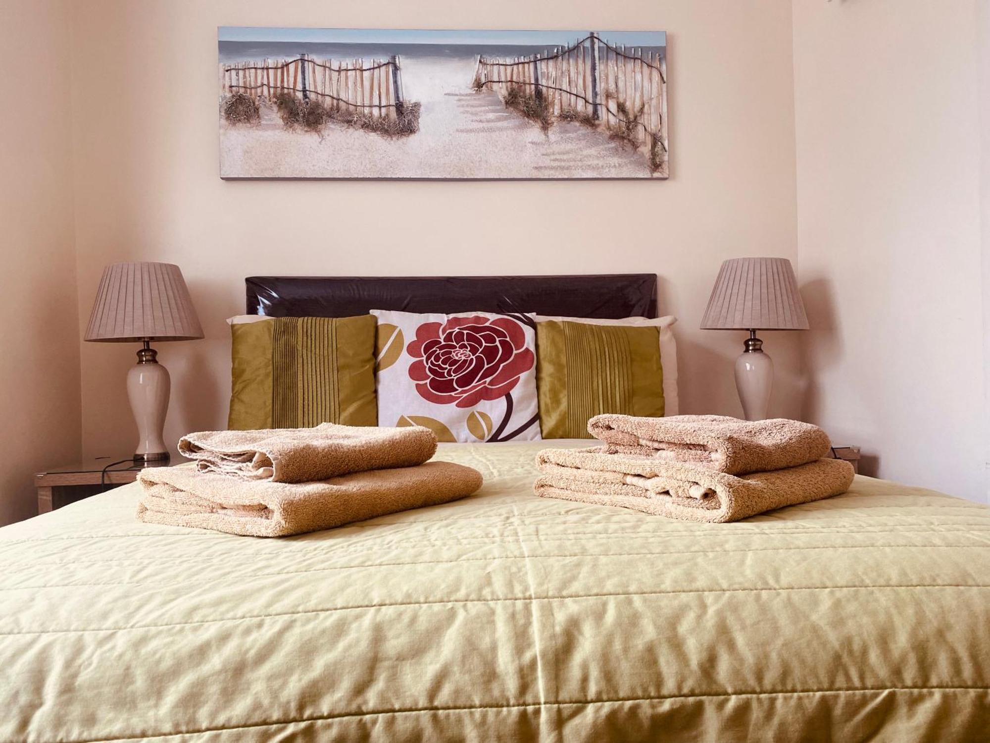 The Haven Otel Holyhead Dış mekan fotoğraf